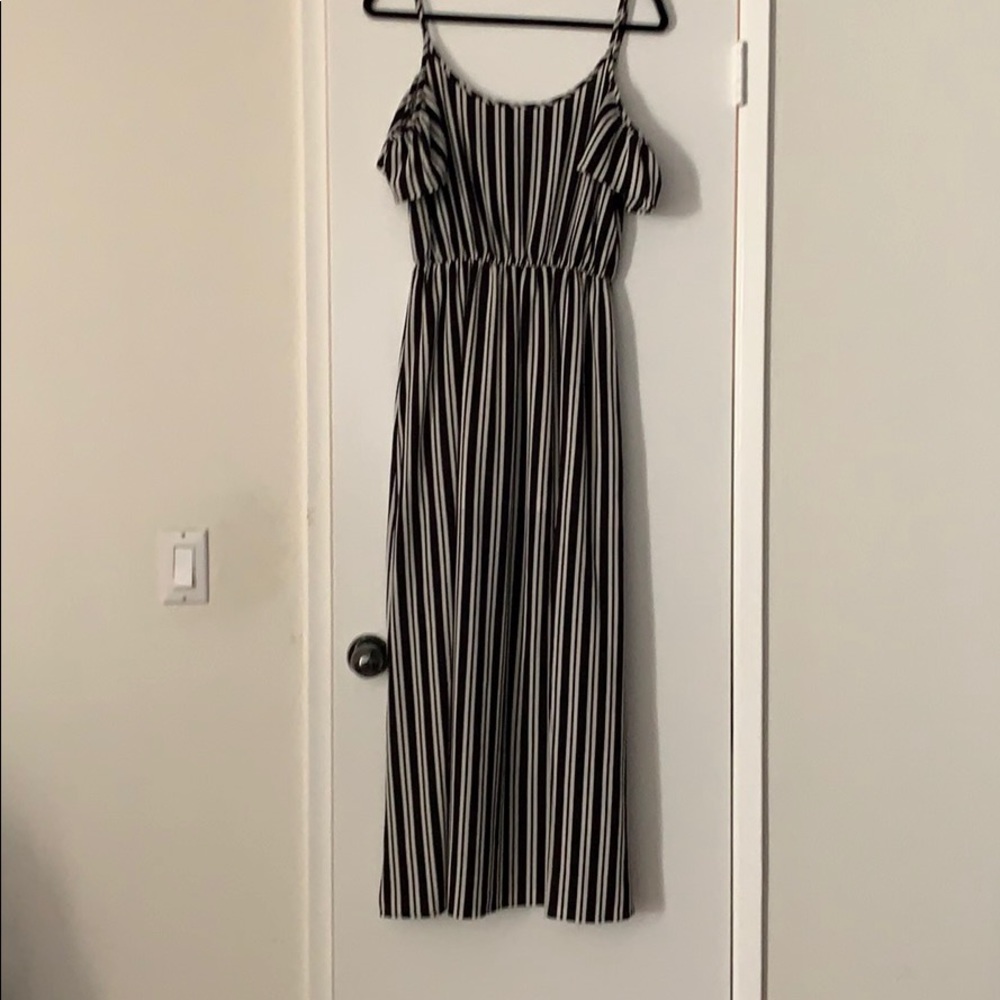 M-slit Maxi Dress